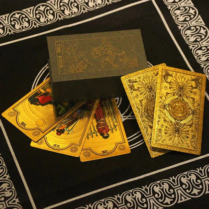 Ylellinen Tarot -kultapainos