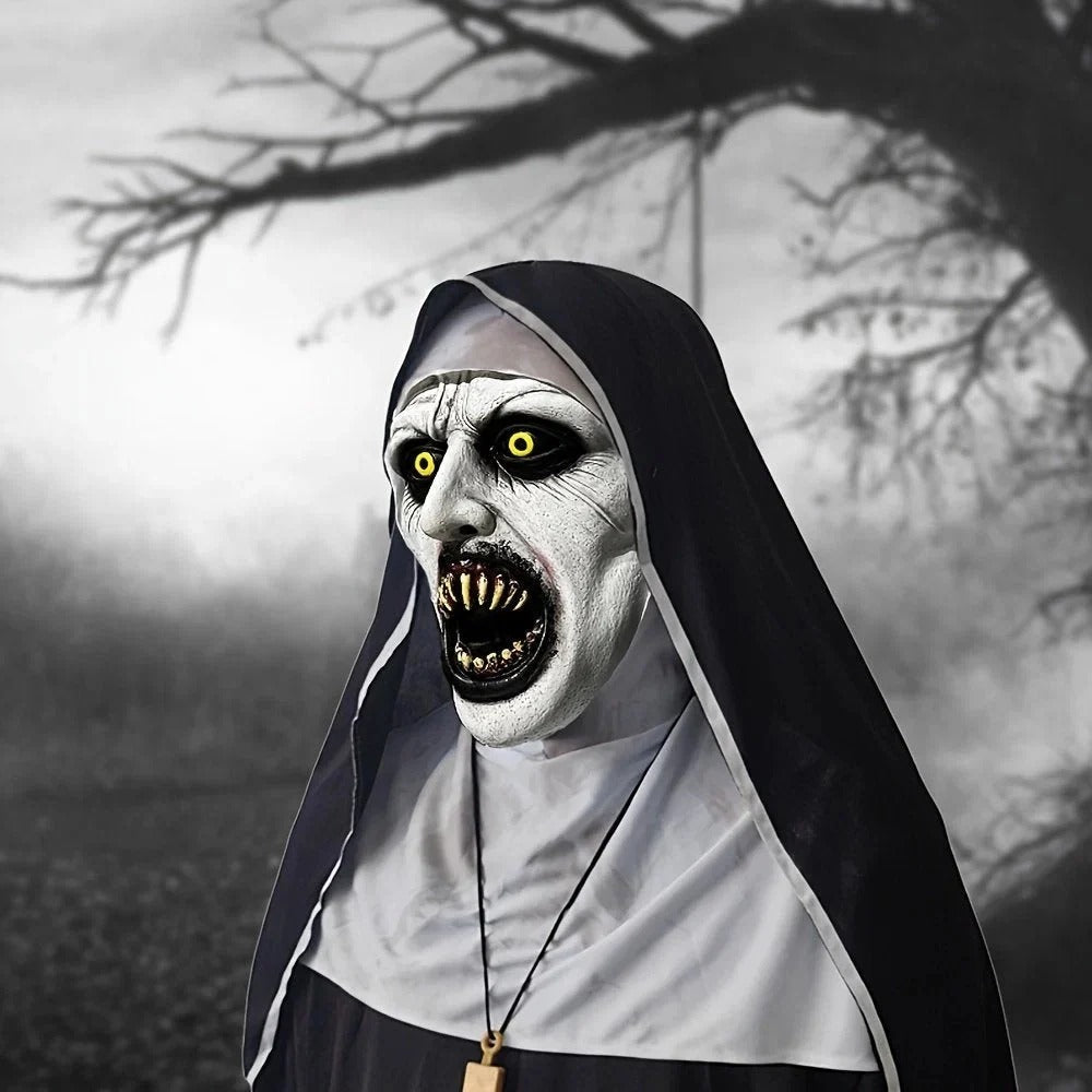 Kauhuteemainen nunnanaamio Halloweeniin
