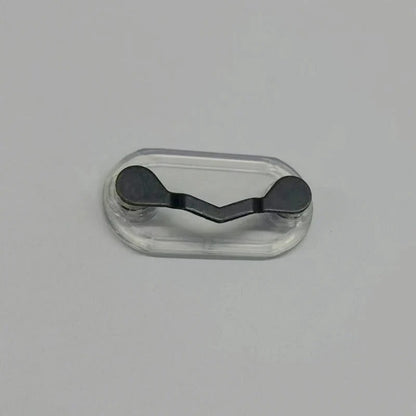Magneettinen silmälasipidike vaatteille